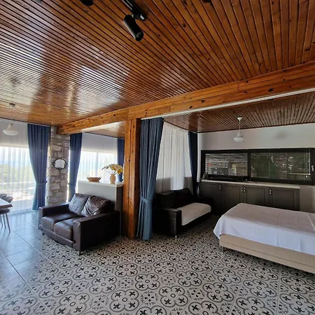 Amos Sea View Villa