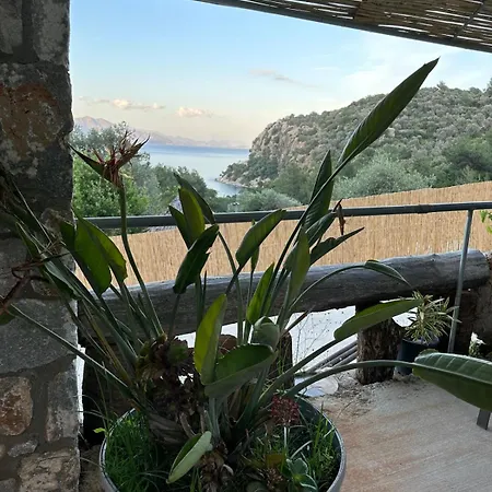 Amos Sea View * 말마리스
